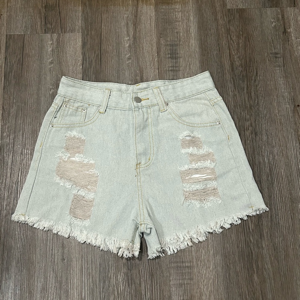 90s Style Distressed Denim Short Acid Washed High Waist Ripped Denims NWT - Picture 3 of 4